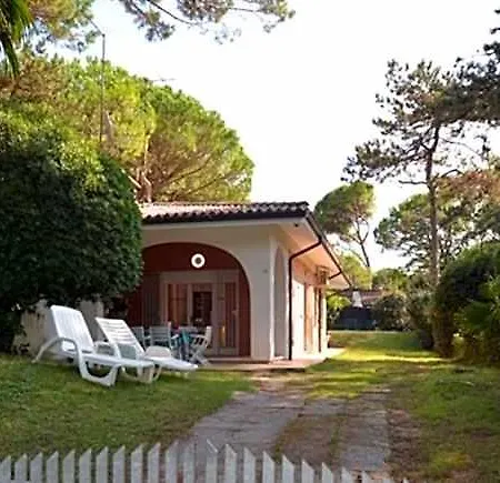 Lovely Duplex For 6 Guests Surrounded By Greenery In Lignano Riviera Hotel *