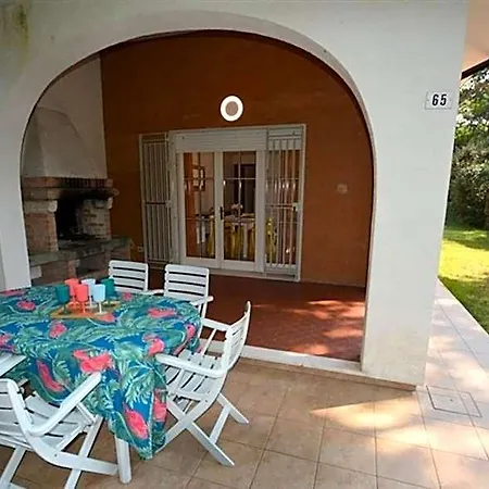 Hotel Lovely Duplex For 6 Guests Surrounded By Greenery In Lignano Riviera Lignano Sabbiadoro